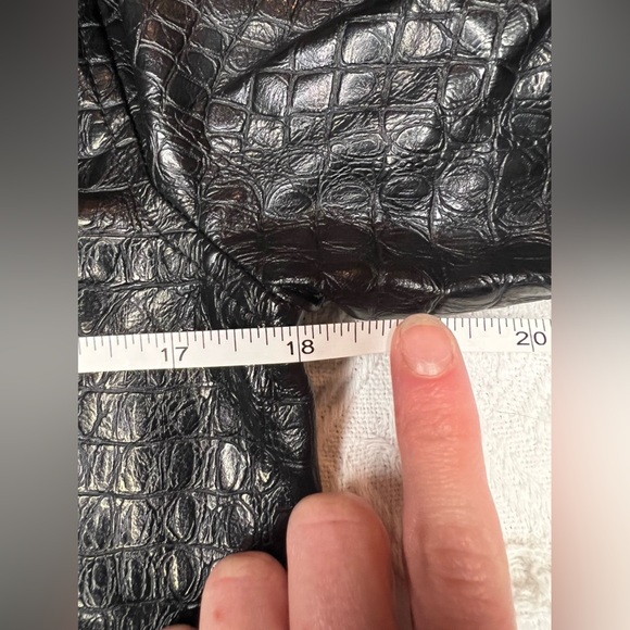 ModCloth Crocodile Rock Moto Faux Leather Jacket, size small in black, BNIB! - Picture 9 of 11